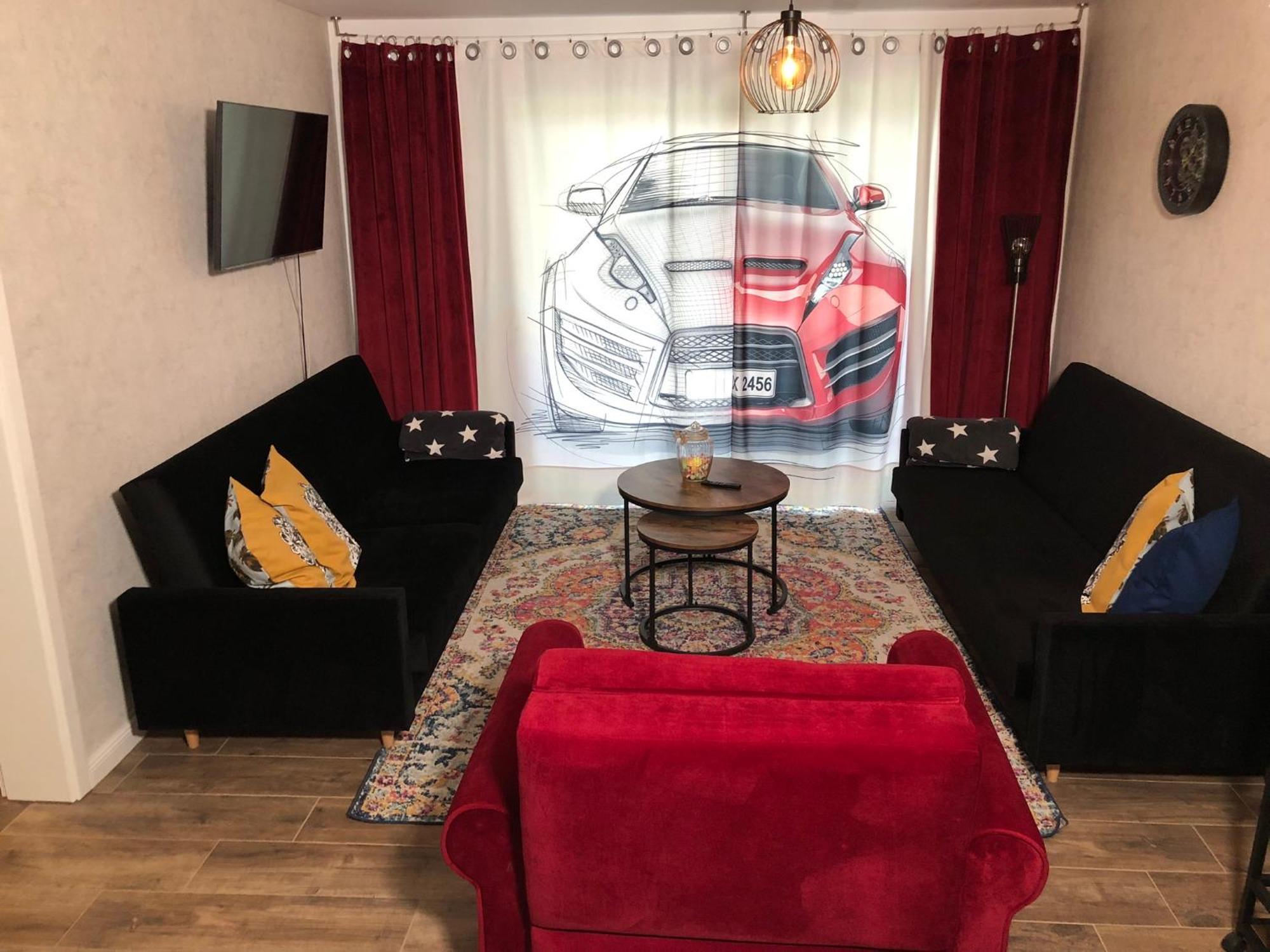 Stylisches Maybach Appartement Mit Terrasse Fuer 5 Personen, 5 Betten, Grosse Kochinsel, Homeoffice Mit 250Mbit Wlan Aidlingen Ngoại thất bức ảnh