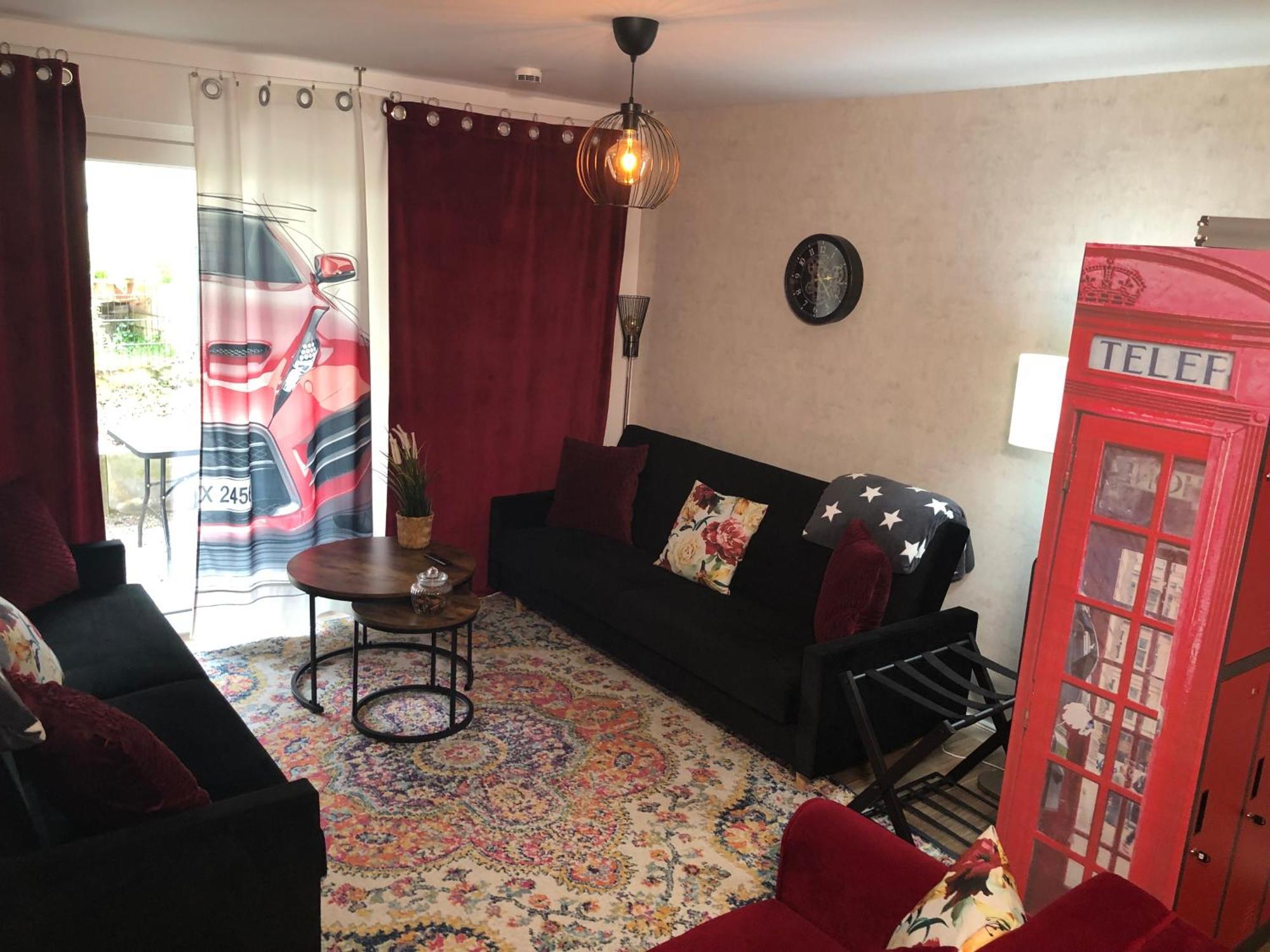 Stylisches Maybach Appartement Mit Terrasse Fuer 5 Personen, 5 Betten, Grosse Kochinsel, Homeoffice Mit 250Mbit Wlan Aidlingen Ngoại thất bức ảnh