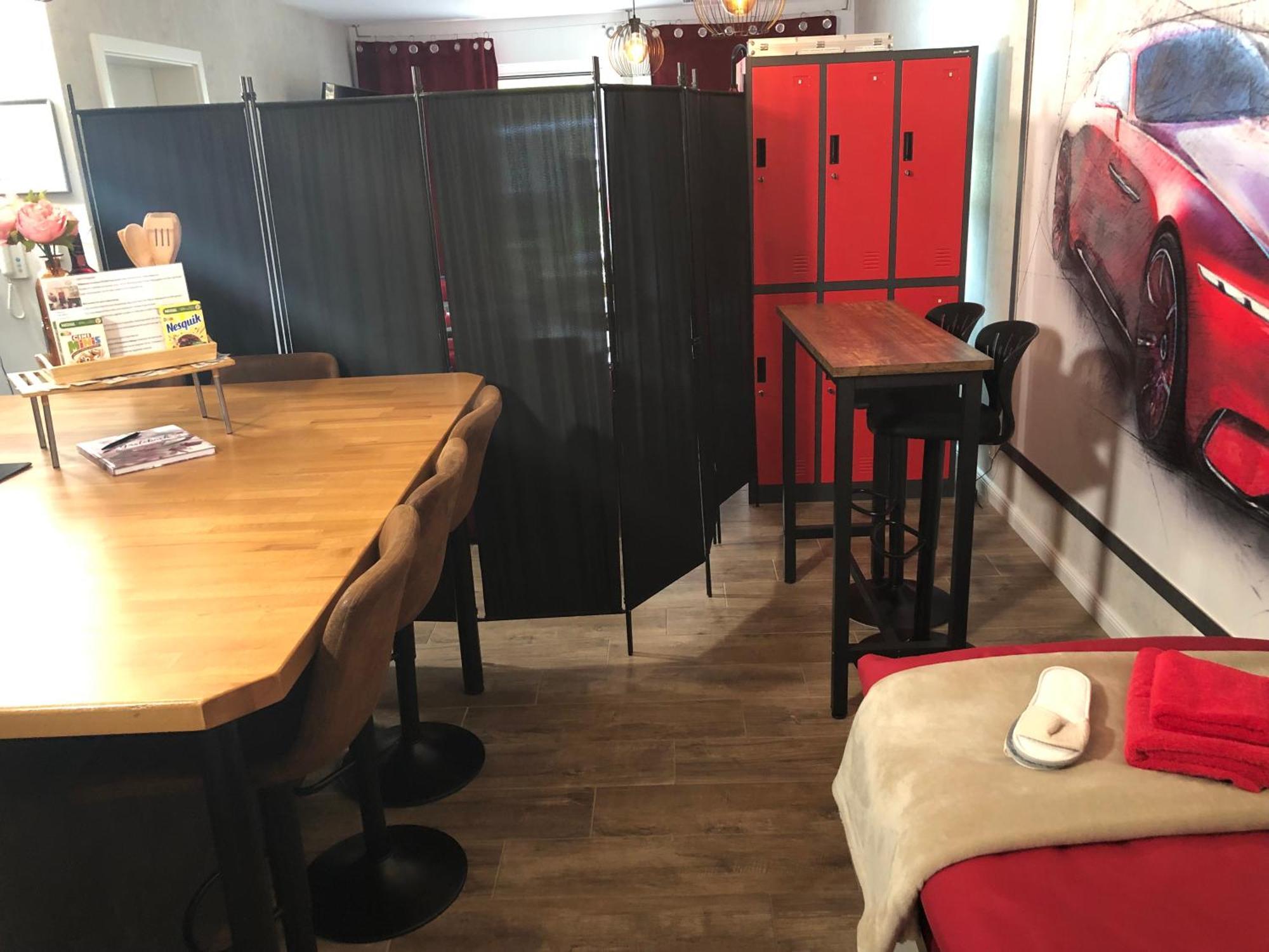 Stylisches Maybach Appartement Mit Terrasse Fuer 5 Personen, 5 Betten, Grosse Kochinsel, Homeoffice Mit 250Mbit Wlan Aidlingen Ngoại thất bức ảnh